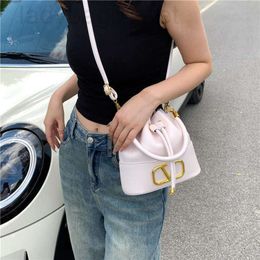 Velatninio Magnetic VPurse Designer Chain Bag Portable Lady Leather basket V bag woman Velatninio Large Designer for bags bag food capacity bucket Fashi S3B1