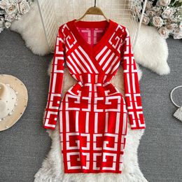 YuooMuoo Women Dress Autumn Winter Long Sleeve Y2K Geometric Knitted Lady Elegant Bodycon Sweater Vestidos 240412