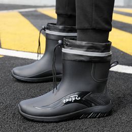 Men's Ankle Boots Outdoor Short Rainboots for Men Car Wash Platform Rain Boots Non-slip Wear-resistant Men Waterproof Work Shoes