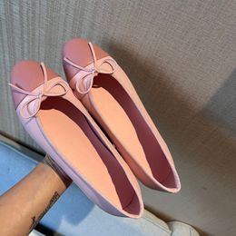 Sandalo sandali sandali famosi sandalo per donne scarpe da balletto nero slitta