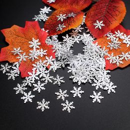 Christmas Snowflakes Hand Thrown Flowers Shining Snowflakes Colorful DIY Decorative Crafts Romantic Gift Box Fillers 300 Pc