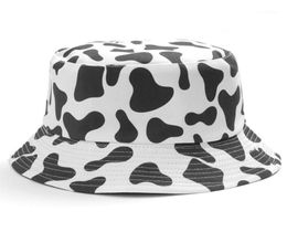 INS cute Reversible Black White Cow print Pattern Bucket Hats Men Women Summer fishing hat two Side Fisherman cap Travel Panama17009175