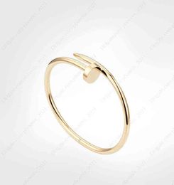 Classic Nail Bracelet mens Bracelets Diamonds designer Bangle luxury jewelry women Titanium steel Alloy GoldPlated Craft Gold Sil4669241