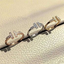 Designer original Tiffays internet celebritys same double t ring S925 sterling silver plated 18K diamond inlaid white Fritillaria Instagram couple