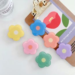 2024 New Epoxy Resin Universal Fresh And Lovely Flowers Foldable Grip Tok Bracket Mobile Phone Ring Bracket Mobile Phone Accessories for
