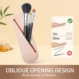 Portable Travel Makeup Brush Pouch Bag Soft Magnetic Silicone Makeup Brush Holder Case For Cosmetic Storage