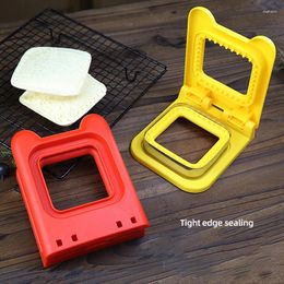 Baking Moulds 1pcs Sandwich Cutter Bread Mould Toast Maker Cake Cookie Kitchen Breakfast Dessert DIY Tool Square