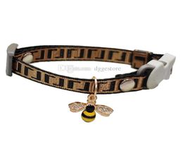 Designer Cat Collars with Bell and Diamond Honeybee Charm Adjustable Kitty Kitten Puppy Classic Collar 9 Color Whole4026962