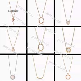 Colares pendentes 2024 Novo colar de designer 18k Gift Sailormoon Heve Jóias Natureza Inglesa Placa Gótica Goth Resina Pingente colar