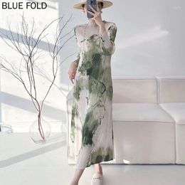 Casual Dresses Miyake Pleated Ink Abstract Print Retro Dress Feminine And Elegant Long-sleeved Mid-length PLEATS Vestido Robe