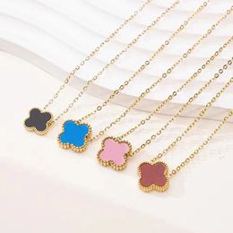 Jewelry Ladies Necklace Designer Luxury Clover Designer Necklace Flowers 18K Gold Plated Silver Fashion Pendant Necklace Wedding Wearing Party