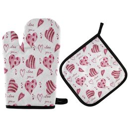 Red Heart Shape Pattern Oven Mitts & Pot Holders 2pcs Valentine's Day Theme Kitchen Heat Resistant Oven Gloves Hot Pad for BBQ