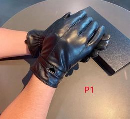 Men Women Designer Gloves Winter Luxury Black Genuine Leather Mittens Brands Fingers Glove Warm Cashmere Inside Touch Screen Mitte1832793