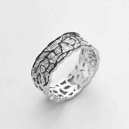 Cluster Rings Fashion Hollow Lace Pattern Ring For Women Men Personality Temperament Finger Vintage Royal Court Style Party Jewellery Gift