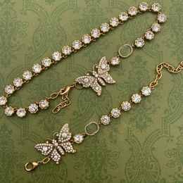 Fashion Vintage Halskette Damen Schmetterlingsbrief schwere Dekoration Farbe Diamant Armband übertriebene Halsketten Anhänger 925 Silbernadelschmuck Set