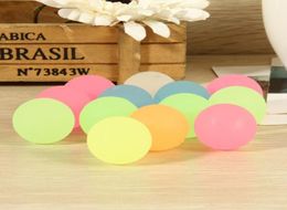 100Pcs High Bounce Rubber Ball Luminous Small Bouncy Ball Pinata s Kids Toy Party Favor Bag Glow In The Dark7903424