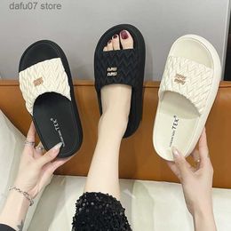 Slippers Internet celebrity thick soled anti slip outer wearing sandals for womens versatile summer fairy style casual fashion soft beach slippers H240412