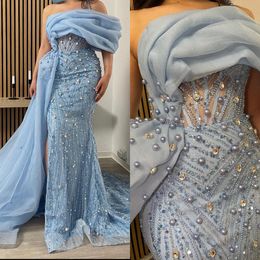 Baby Blue Mermaid Suknie wieczorowe Eleganckie na ramionach Perły Sukienka PROM BOCKA Train Kościa Kaliwka