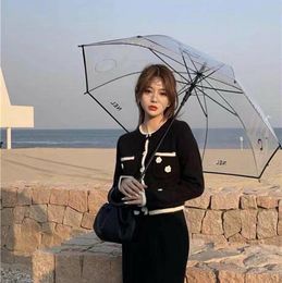 Designer Sun Shade Umbrellas White Folding Luxurys Designers C Rain Reverse Umbrellas Parasol Windproof Raining Drop Umbrella D2114581006