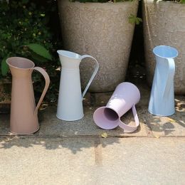 1pcs Vintage Shabby Chic Cream Flower Vase Pitcher Jug Metal Coffee Pot Shaped Flower Vase Tin Wedding Home Decorations Vases