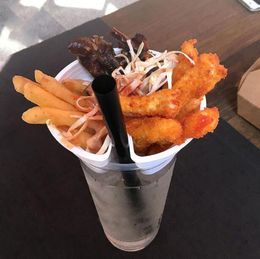 Snack Cup Holder Creative Fried Chicken Fries Popcorn Cup Holder Disposable Cold Drink Milk Plastic Tray ZC00629306887