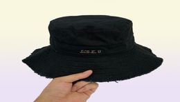 Wide Brim Hats Luxury Designer Woman Summer Le Bob Artichaut Bucket Hat Metal Logo Inner Brand LabelWide7283071