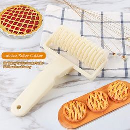 Reusable Plastic Dough Lattice Roller Cutter Pull Net Wheel Knife Baking Accessories Pizza Pastry Cutter Pie Craft Making Tool