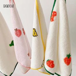 Towel Cute Hand 30x30cm Face Wash Square Baby Small Handkerchief 4 Packs Absorb Water Without Lint B0079M