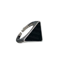 Metal Triangle Band Rings Womens Designer Black Ring Women Valentines Annivesary Gift Simple Style Hands Accessories4215720