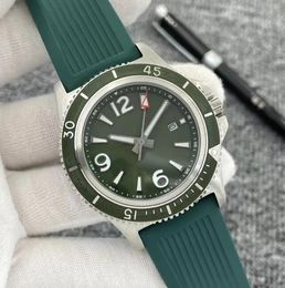 U1 Top AAA Luxury Bretiling Green Dial Watches Superocean Heritage Automatic Mechanical Movement Watch Leather Strap Floding Clasp Men Full Working Wristwatches