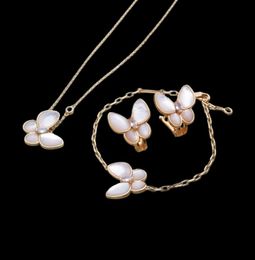 Europe America Fashion Jewelry Sets Lady Women Brass Settings Diamond Mother Of Pearl 18K Gold Two Butterfly Ring Earrings Bracele4864192