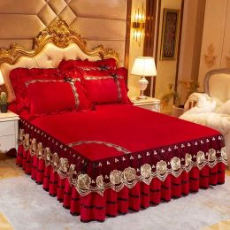 1PC Crystal Velvet Bedspread Plush Lace Bed Skirts Thin Comforter Embroidered Bedding with Pillowcases for Queen King Size