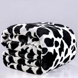 Cow Printed Flannel Blanket Double-sided Blanket Warm Soft Black And White Bed Blanket For Couch Bed Sofa Travelling Blanket