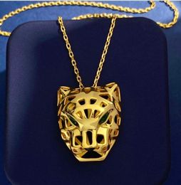 18K gold Plated Leopard Head Sweater Long Chain Necklaces for Women Designer Goldcolor Copper Necklace Jewelry panther With Green 3942419
