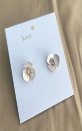 Light luxury niche wild clover Stud motherofpearl earrings peach heart design ladies Jewellery party gift3607866