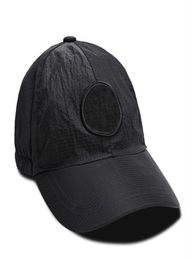 2022 neuer Markenhut Unisex hochwertiges Metallbeschichtungsgewebe wasserdichtes Material Casual Hut Verstellbare Baseballkappe Sun Hat181380069