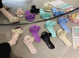 2021 summer flat heels jelly shoes women beach sandals camellia slippers1131633