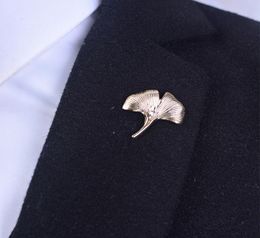 Men ginkgo biloba leaf Lapel Stick Brooch Pin Suit Tuxedo Corsage Wedding Boutonniere Retro buttons lapel pin for wedding5441248