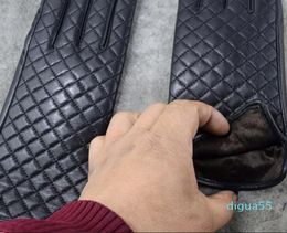 fashion Five Fingers Gloves Women winter Diamond lattice rabbit soft warm sheepskin Sexy drive Locomotive rider2730352