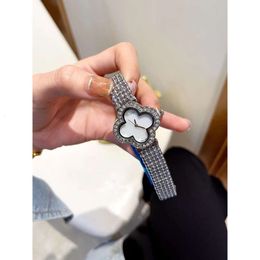 Van Women Watch Wristwatch Fashion Cleefly Luxury Vanly Women Alhambra Watch Vintage High Appearance Fashionable Light Waterproof Womens QTTG