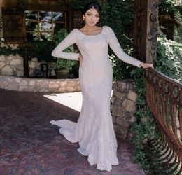 2020 Beaded Lace Mermaid Modest Wedding Dresses With Long Sleeves Lace Appliques Buttons Back Country Western Wedding Gowns Robe D9610529