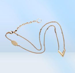 Classic Designer Pendant Charm Bracelets gold love V Necklace fashion Jewelrys Wristband plated letter simple heart Luxury Pendant1568641