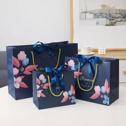 Gift Wrap Wholesales 500pcs/Lot Customised Logo Luxury Clothing Packaging Paper Bags Jewellery Wedding Bag