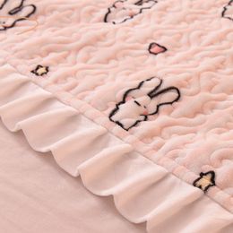Winter Luxury Plush Bed Sheet Set Home Textile Double Bedspread Pillowcase 3pcs Bedding Set Multifunctional Blanket Bed Linens