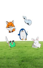 European Unisex Rabbit Fox Frog Penguin Dinosaur Shaped Brooches Pins Cartoon Alloy Animal Series Paint Badge Backpack Swea8223359