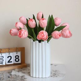 Decorative Flowers 6pcs Artificial Tulips Real Touch Latex Bouquet Fake For Office Wedding Party Home Kitchen Garden Decoration