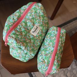 Cosmetic Bags Floral Patterned Medium-sized Bag For Skincare Products Portable Travel Organizer Makeup Small Items Storage