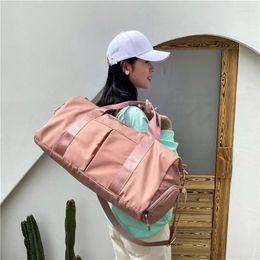 Storage Bags Large Female Travel Bag Pocket Fashion Cross Body Sports Shoe Compartment Clothing Shoulder