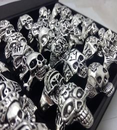 Bulk lots 100pcs Men Skull Rings 2020 New Gothic Biker Punk Cool Rings Whole Fashion Jewellery Lot2448226