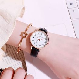 Versione alla moda Cintura minimalista Quarzo sottile Studente coreano Orologio luminoso